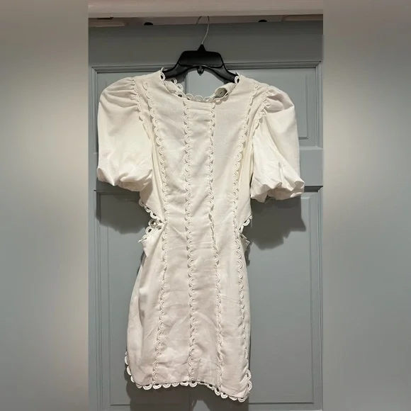 Showpo white dress - Picture 4 of 4